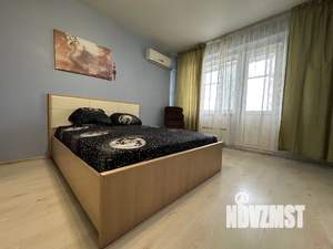 Студия квартира, посуточно, 38м2, 11/18 этаж
