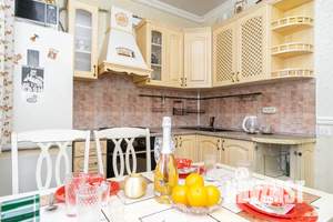 2-к квартира, посуточно, 75м2, 2/6 этаж