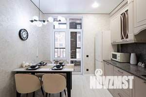 1-к квартира, посуточно, 42м2, 3/21 этаж