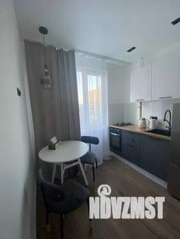 1-к квартира, посуточно, 32м2, 4/5 этаж