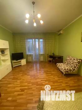 1-к квартира, посуточно, 54м2, 3/5 этаж