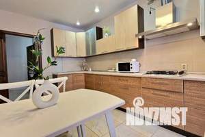 2-к квартира, посуточно, 72м2, 3/5 этаж