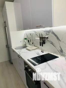 1-к квартира, посуточно, 36м2, 13/23 этаж