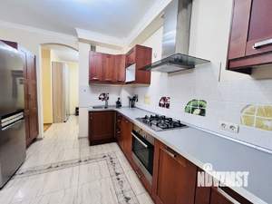3-к квартира, на длительный срок, 120м2, 4/10 этаж