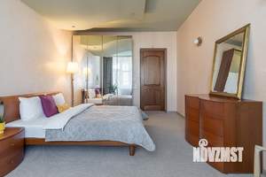 3-к квартира, посуточно, 165м2, 1/1 этаж