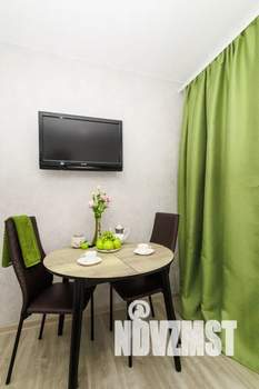 Студия квартира, посуточно, 24м2, 3/19 этаж