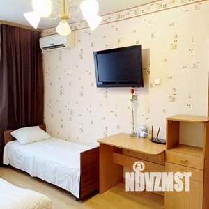 2-к квартира, посуточно, 46м2, 1/1 этаж