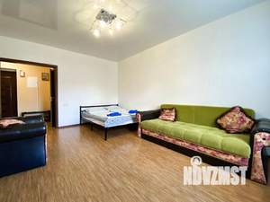 1-к квартира, посуточно, 42м2, 1/1 этаж