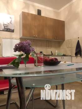 1-к квартира, посуточно, 40м2, 8/18 этаж