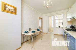 1-к квартира, посуточно, 55м2, 1/1 этаж