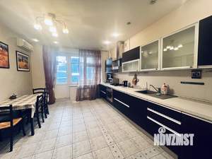 3-к квартира, на длительный срок, 130м2, 2/4 этаж