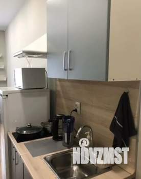 Студия квартира, посуточно, 15м2, 1/5 этаж