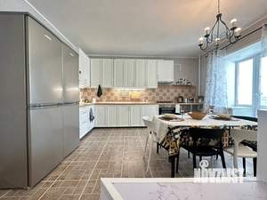 4-к квартира, на длительный срок, 110м2, 9/9 этаж