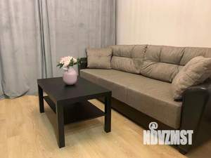 Студия квартира, посуточно, 35м2, 6/21 этаж