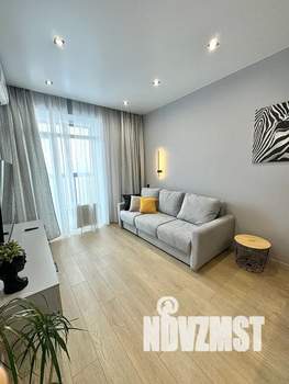 1-к квартира, посуточно, 35м2, 19/19 этаж