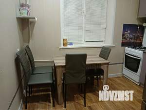 1-к квартира, посуточно, 40м2, 2/2 этаж