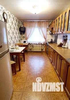 1-к квартира, посуточно, 50м2, 2/5 этаж