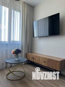 Студия квартира, посуточно, 40м2, 8/10 этаж