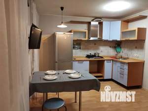 Студия квартира, посуточно, 32м2, 2/9 этаж