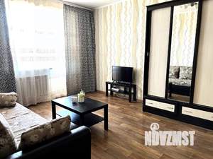 1-к квартира, посуточно, 50м2, 1/1 этаж