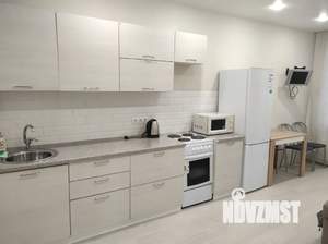 1-к квартира, посуточно, 38м2, 14/22 этаж