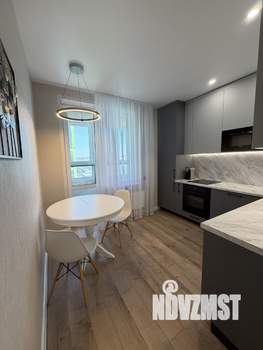 1-к квартира, посуточно, 37м2, 21/25 этаж