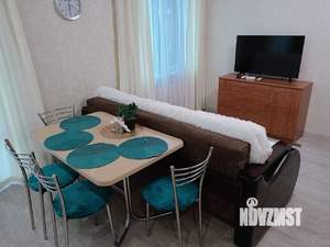 Студия квартира, посуточно, 41м2, 6/21 этаж