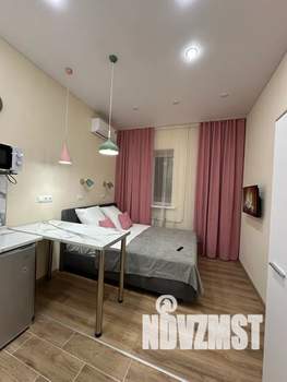 Студия квартира, посуточно, 18м2, 1/5 этаж