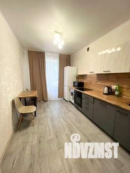 2-к квартира, посуточно, 49м2, 1/1 этаж