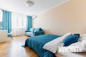 1-к квартира, посуточно, 35м2, 18/18 этаж
