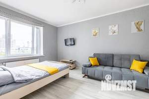 1-к квартира, посуточно, 38м2, 4/10 этаж