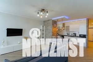 2-к квартира, посуточно, 87м2, 13/25 этаж