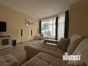 4-к квартира, на длительный срок, 160м2, 2/5 этаж