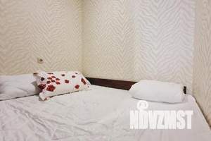 1-к квартира, посуточно, 38м2, 4/10 этаж