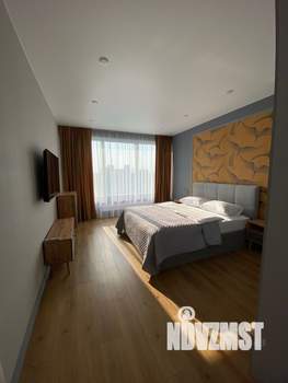 1-к квартира, посуточно, 42м2, 8/25 этаж