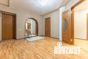 4-к квартира, посуточно, 130м2, 1/5 этаж