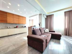 2-к квартира, посуточно, 50м2, 1/1 этаж