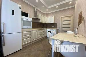 1-к квартира, посуточно, 50м2, 10/22 этаж