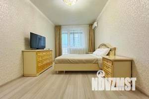 1-к квартира, посуточно, 45м2, 3/18 этаж