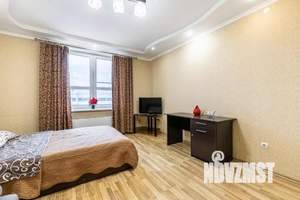 1-к квартира, посуточно, 42м2, 1/1 этаж