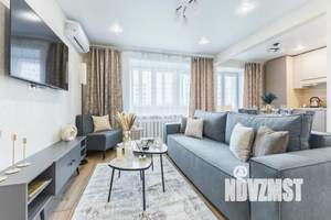 2-к квартира, посуточно, 47м2, 1/1 этаж