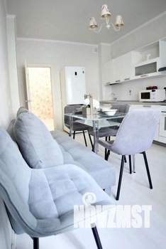 2-к квартира, посуточно, 75м2, 1/1 этаж