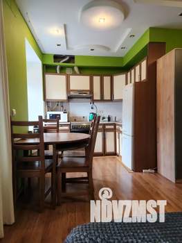 Студия квартира, посуточно, 34м2, 2/5 этаж