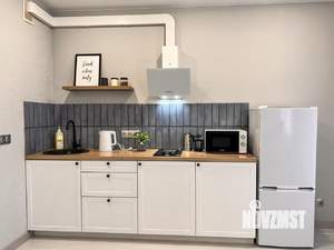 Студия квартира, посуточно, 45м2, 6/22 этаж