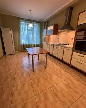 1-к квартира, на длительный срок, 65м2, 4/5 этаж