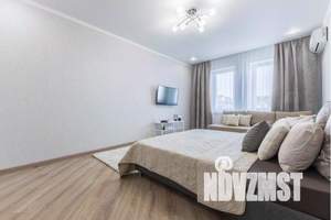 1-к квартира, посуточно, 42м2, 4/19 этаж