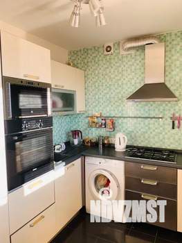 Студия квартира, посуточно, 40м2, 4/4 этаж