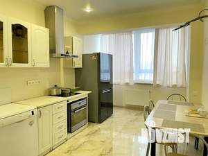 3-к квартира, посуточно, 95м2, 1/1 этаж