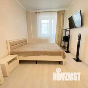 1-к квартира, посуточно, 48м2, 12/18 этаж