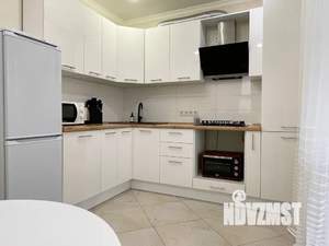 1-к квартира, посуточно, 42м2, 5/10 этаж